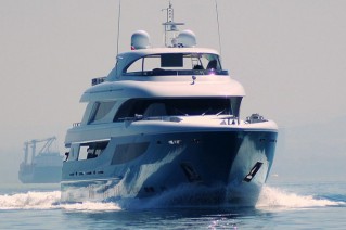 Luxury yacht Azra- front view